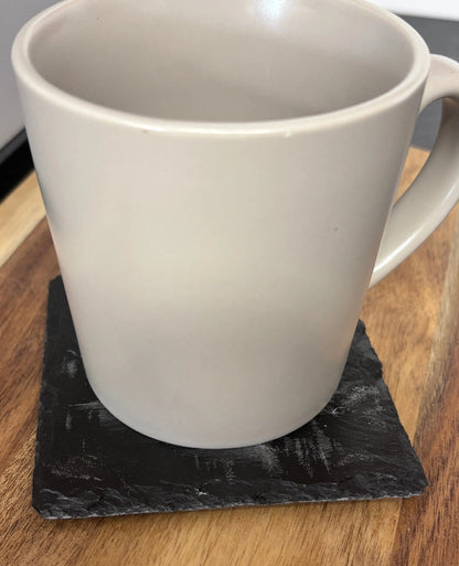 Underlägg i skiffer 4-pack – Mountain | Stilrent bordsskydd 3dprintguru.se & 3dlaserbutiken.se